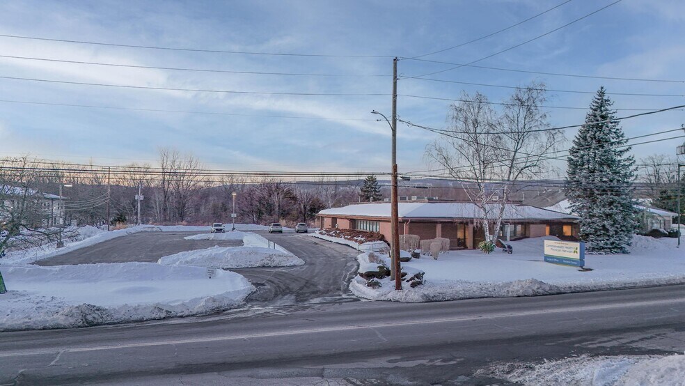 More Photos Of 200 S River St, Plains Medical For Sale