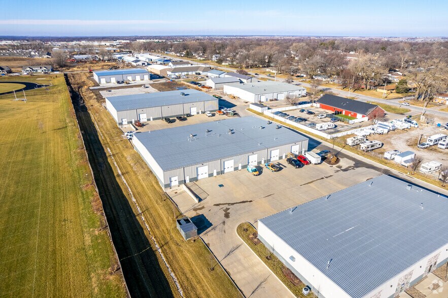 More Photos Of 808 SW Cherry St, Ankeny Distribution For Lease