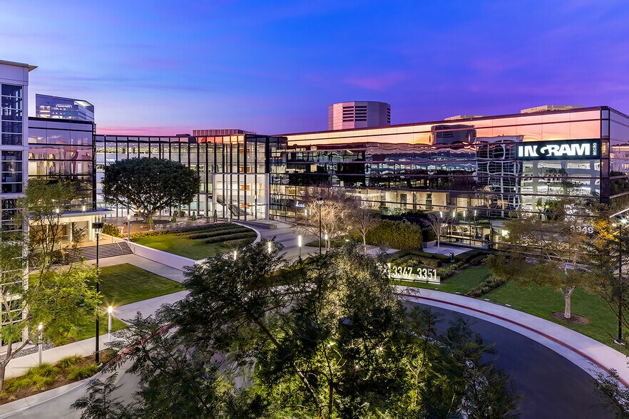 More Photos Of 3351 Michelson Dr, Irvine Unknown For Lease