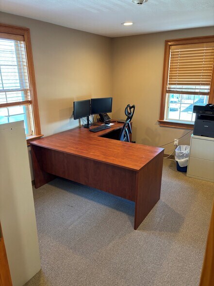 More Photos Of 335 Washington St, Norwell Office Residential For Lease