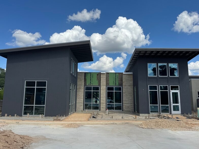 Primary Photo Of 23119 W Interstate 10, San Antonio Medical For Sale