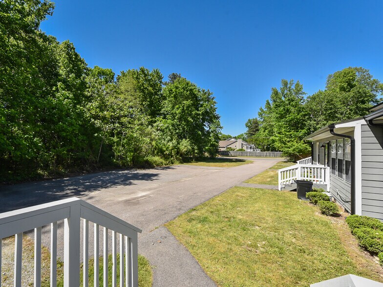 More Photos Of 225 Douglas St, Holly Springs Apartments For Sale