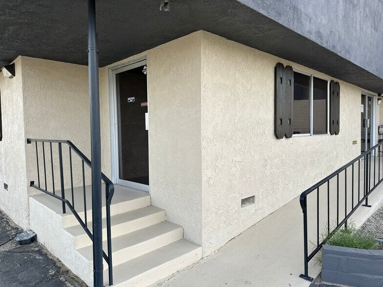 More Photos Of 73421 29 Palms Hwy, Twentynine Palms Office For Lease
