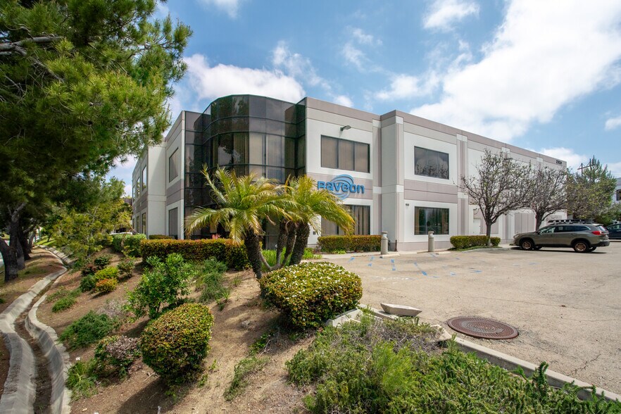 More Photos Of 2320 Cousteau Ct, Vista Light Manufacturing For Lease