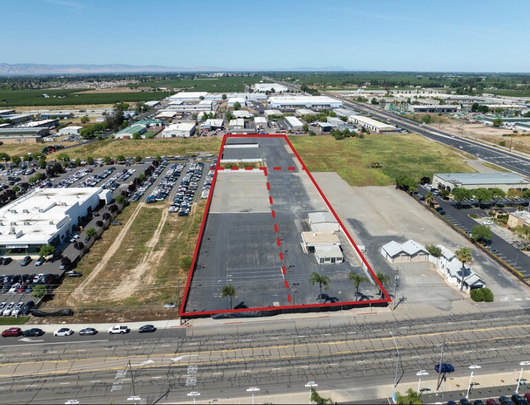 Primary Photo Of 4813 McHenry Ave, Modesto Auto Dealership For Lease