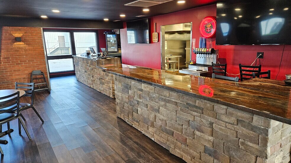 More Photos Of 1523 Madison Ave, Huntington Fast Food For Sale