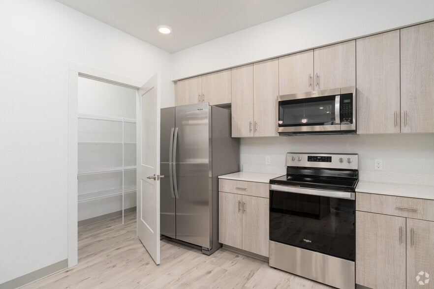 More Photos Of 15922 E Valleyway Ave, Spokane Valley Apartments For Sale