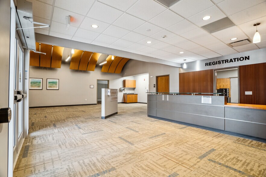 More Photos Of 1414 Main St, Keokuk Office For Sale