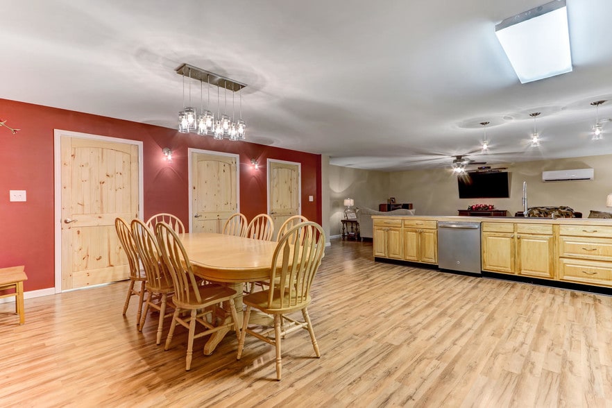 More Photos Of 227-229 S Scales St, Reidsville Storefront Retail Residential For Sale