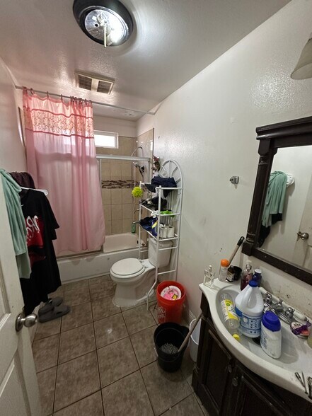 More Photos Of 9123 Orchard Ave, Los Angeles Multifamily For Sale