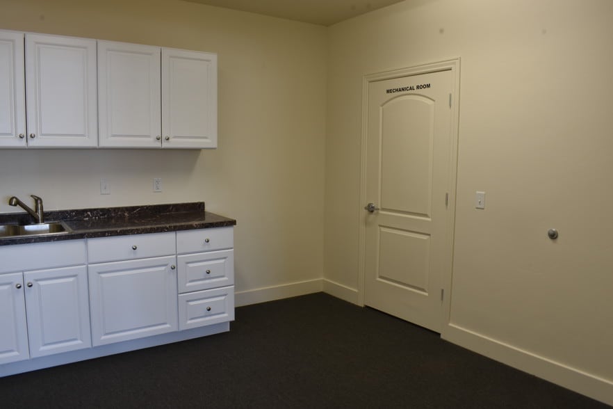 More Photos Of 1086 N 450 W, Springville Light Manufacturing For Sale