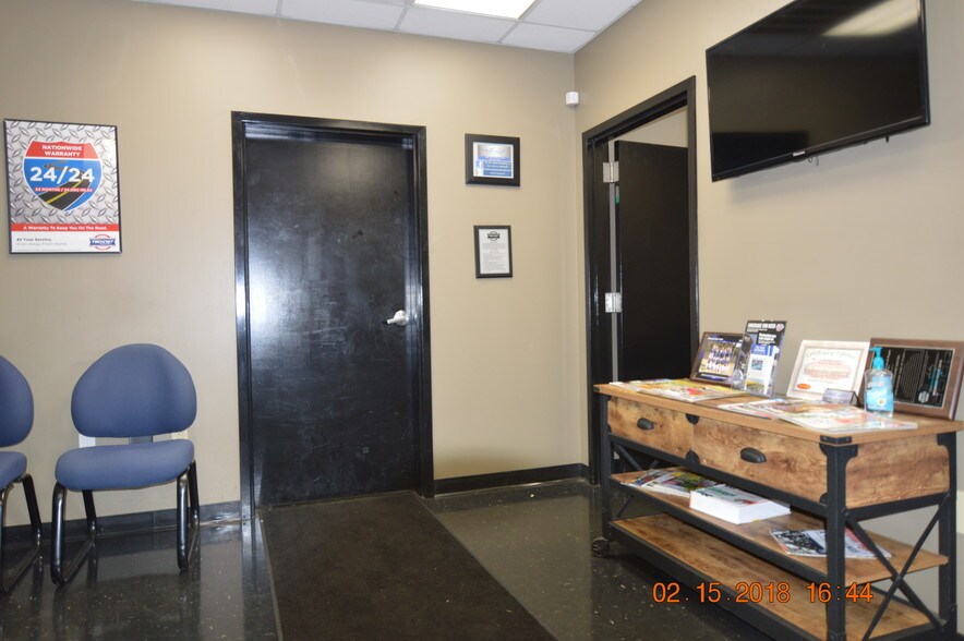 More Photos Of 4031 Broad River Rd, Columbia Auto Repair For Sale