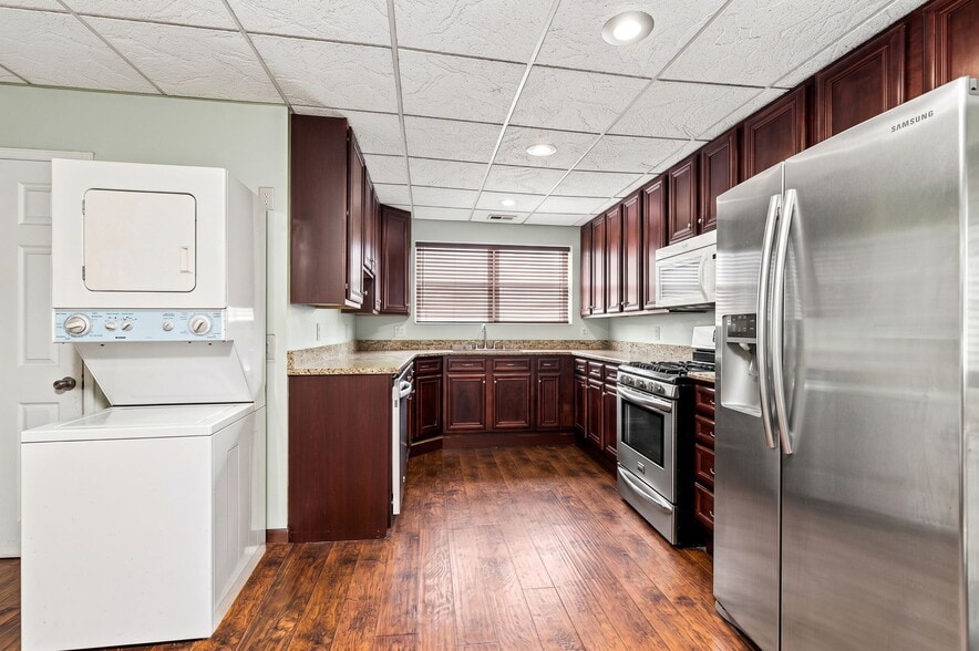More Photos Of 7548 W Belmont Ave, Chicago Flex For Sale