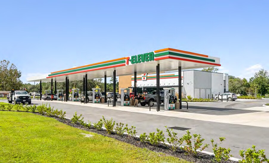 More Photos Of 600 E 5th Ave, Eagle Lake Service Station For Sale