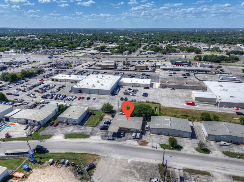 More Photos Of 242 Trade Center Dr, New Braunfels Warehouse For Lease
