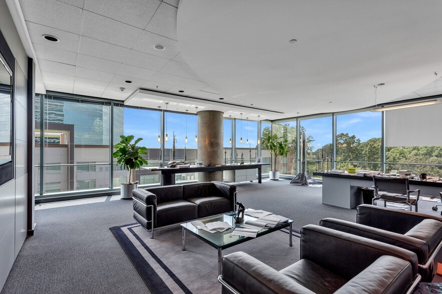 More Photos Of 3475 Piedmont Rd NE, Atlanta Office For Lease