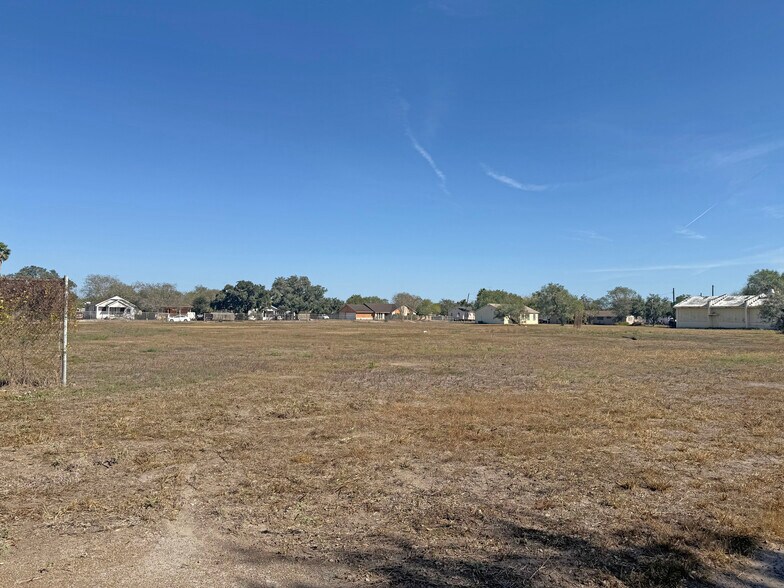 More Photos Of 419 W Nettie Ave, Kingsville Land For Sale