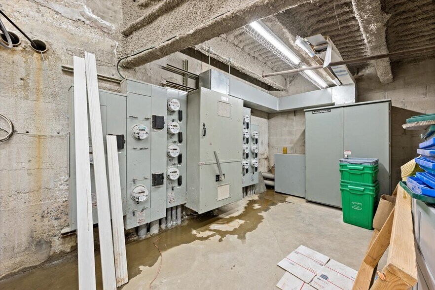 More Photos Of 128 N 8th St, Allentown Warehouse For Sale