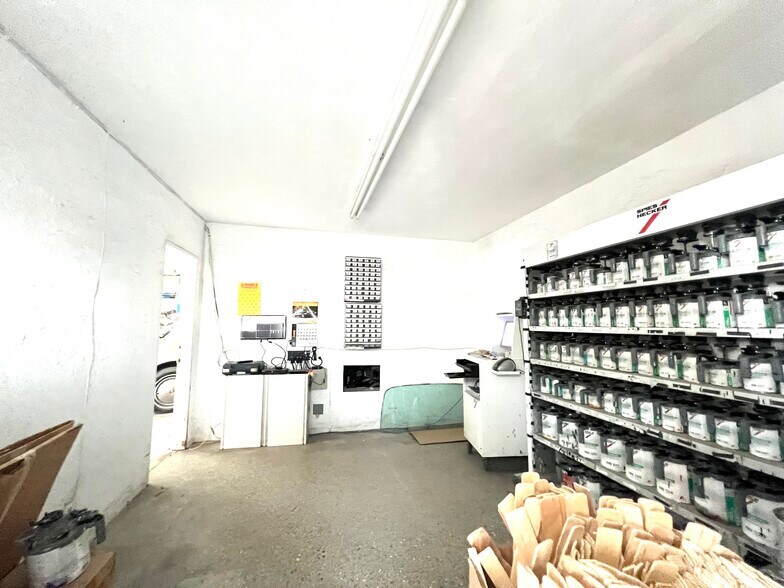 More Photos Of 813 NW 8th Ave, Fort Lauderdale Warehouse For Sale