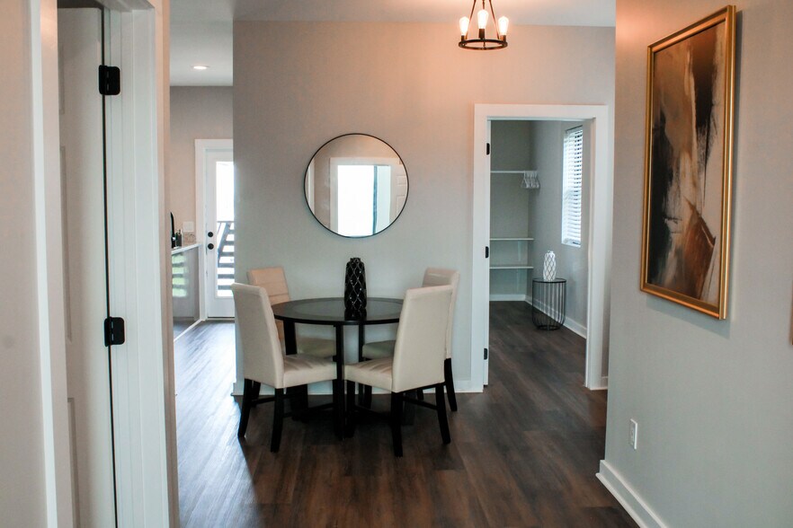 More Photos Of 1807 Logan Ave, Knoxville Multifamily For Sale