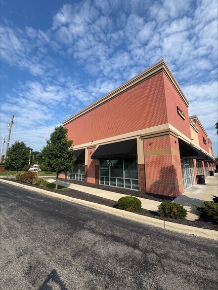 More Photos Of 8340 Colerain Ave, Cincinnati Unknown For Lease