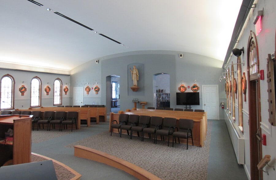 More Photos Of 29 Colton St, Farmington Religious Facility For Sale