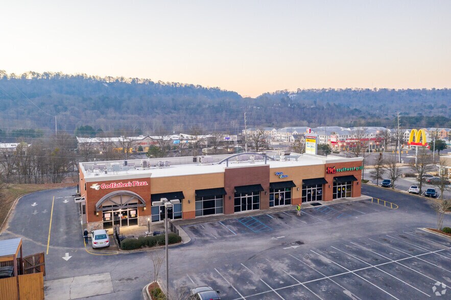 More Photos Of 231 State Farm Pky, Birmingham Freestanding For Lease