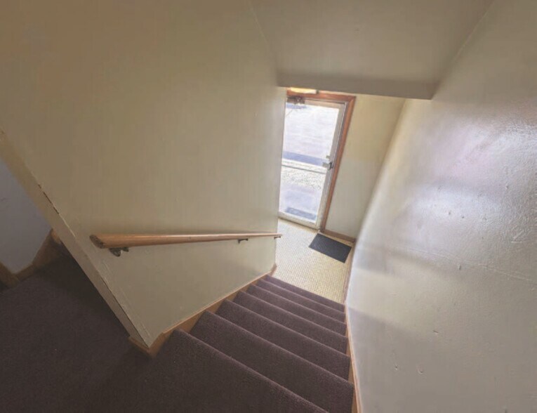 More Photos Of 17933 Torrence Ave, Lansing Multifamily For Sale