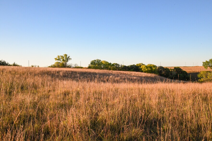 More Photos Of 0000 00000 Hi-View Dr, Manhattan Land For Sale
