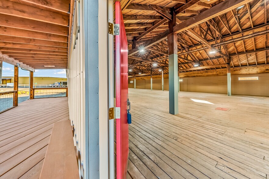 More Photos Of 8211 15th St, Medford Warehouse For Sale