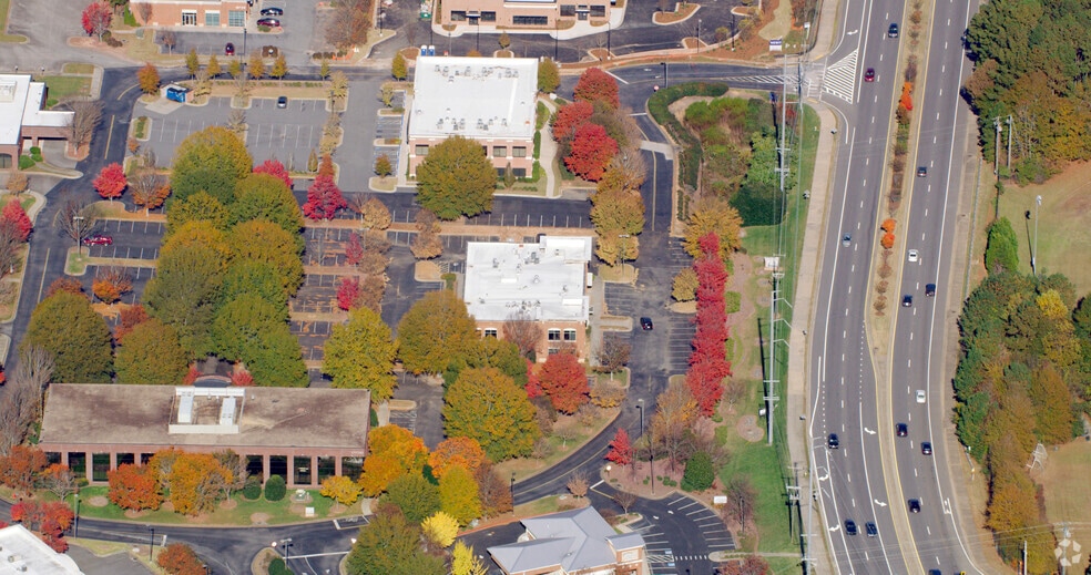 More Photos Of 10740 Medlock Bridge Rd, Duluth Medical For Sale