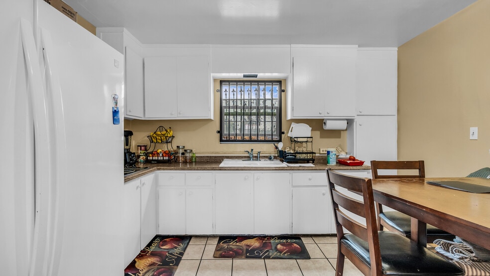 More Photos Of 909 53rd Ave, Oakland Warehouse For Sale