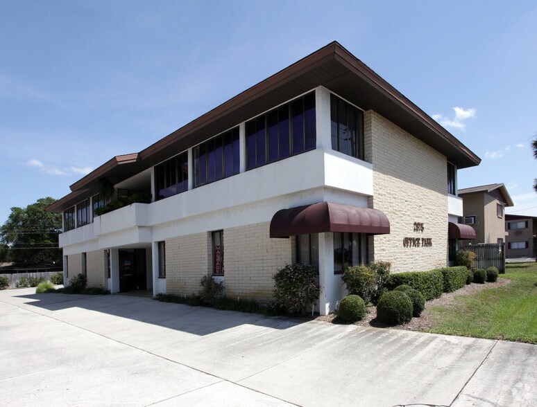 More Photos Of 2975 Bee Ridge Rd, Sarasota Medical For Lease