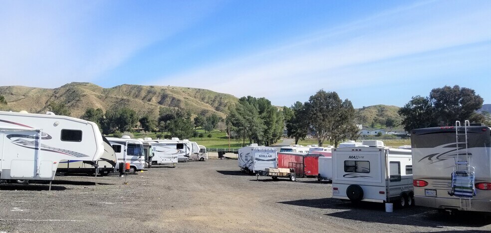 More Photos Of 29753-29757 Bouquet Canyon Rd, Santa Clarita Auto Dealership For Lease