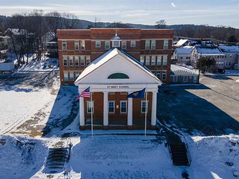 Primary Photo Of 16 Central st, Claremont Specialty For Sale