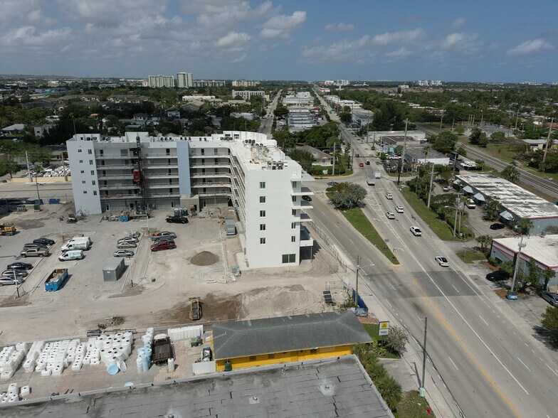 More Photos Of 1620 S Dixie Hwy, Pompano Beach Freestanding For Sale