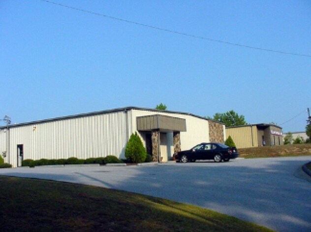 Primary Photo Of 139 Woodfield Dr, Macon-Bibb Light Distribution For Lease