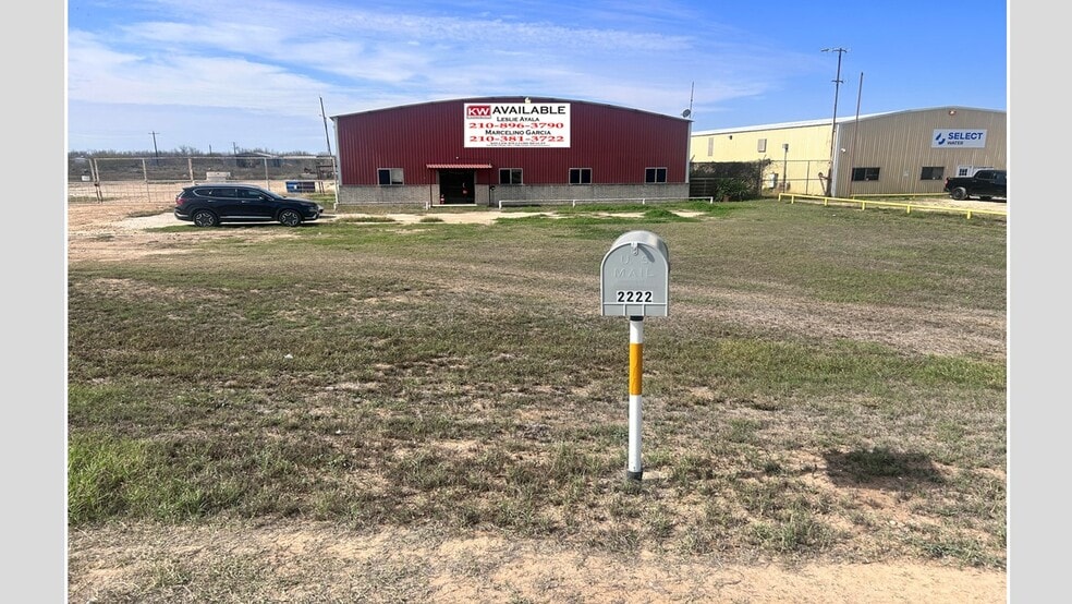 Primary Photo Of 2222 S Interstate 35, Pearsall Warehouse For Sale