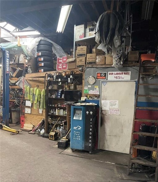 More Photos Of 296 Brock Av, Toronto Auto Repair For Sale