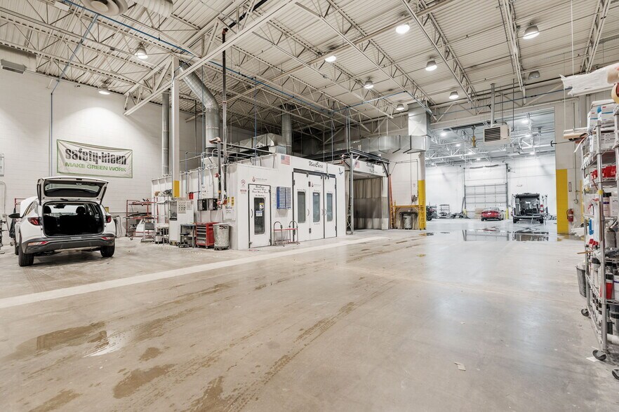 More Photos Of 2905 Lexington Ave S, Eagan Flex For Sale