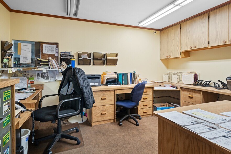 More Photos Of 1601 W Main St, Inverness Auto Dealership For Sale