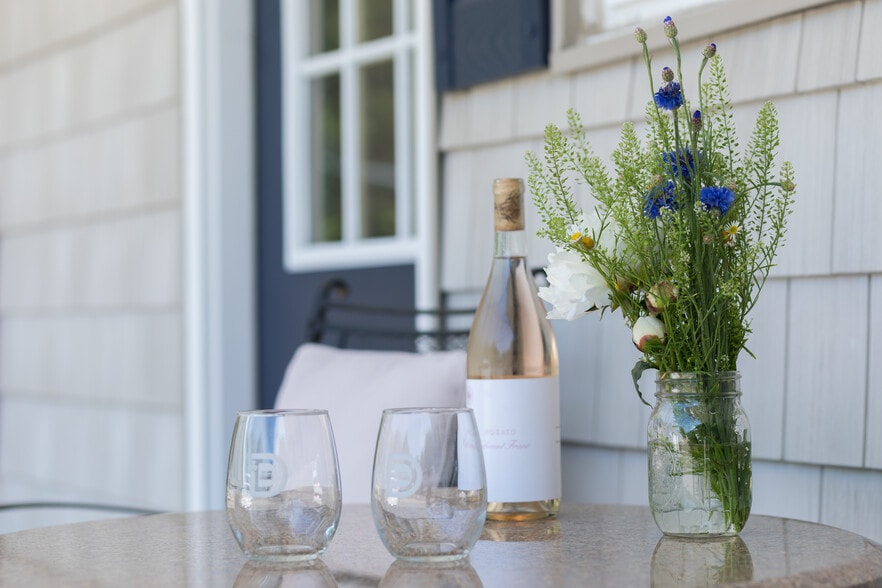 More Photos Of 1399 Main Road, Riverhead Hotel For Sale