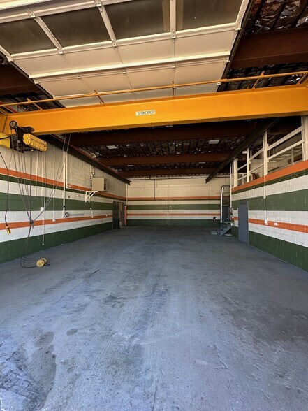 More Photos Of 6515 Melton Rd, Gary Warehouse For Lease