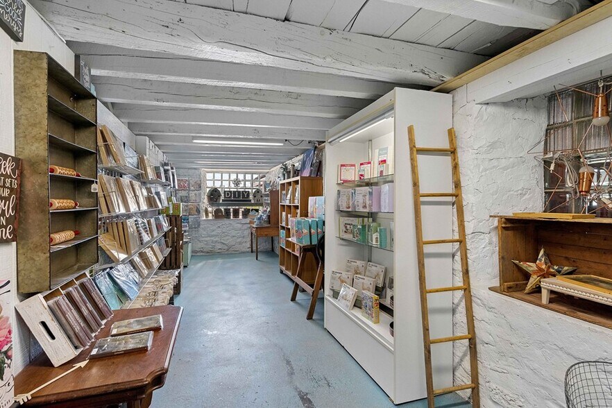 More Photos Of 6216 WI-42, Egg Harbor General Retail For Sale