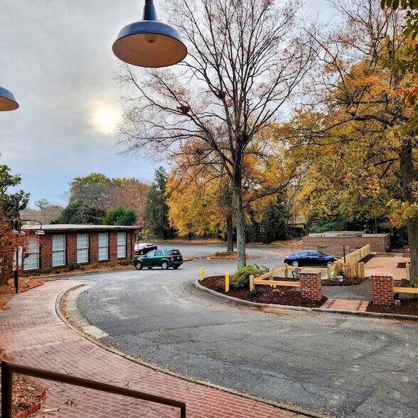 More Photos Of 200 Brookstown Ave, Winston-Salem Loft Creative Space For Lease