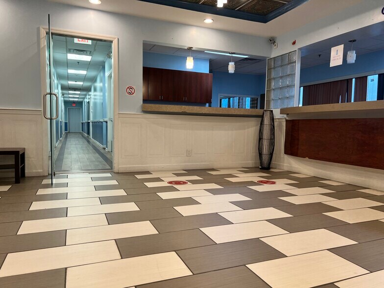 More Photos Of 970 N Broadway, Yonkers Medical For Sale