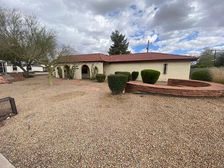 Primary Photo Of 7147 N 7th St, Phoenix Medical For Sale