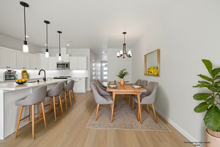 More Photos Of 1101-1109 Fairhaven Loop, Richland Apartments For Sale