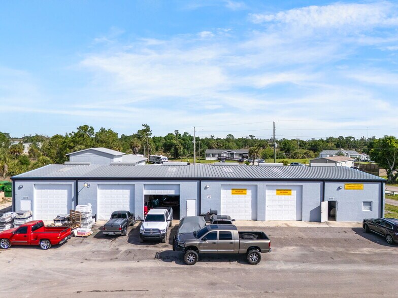 More Photos Of 6469 Florida St, Punta Gorda Warehouse For Lease
