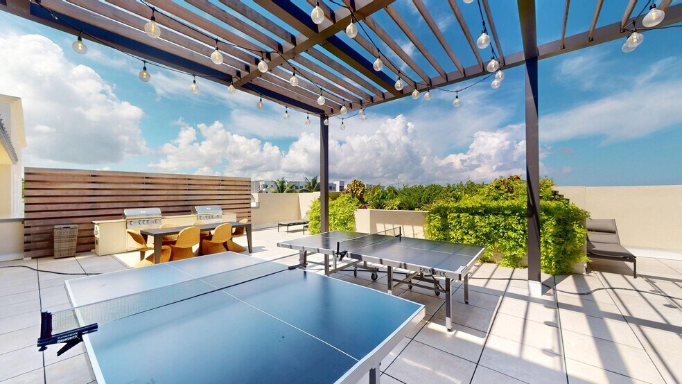 More Photos Of 40 NE 7th Ave, Delray Beach Apartments For Lease